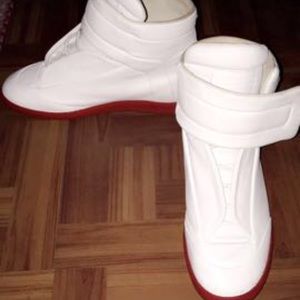 maison margiela  white leather and red